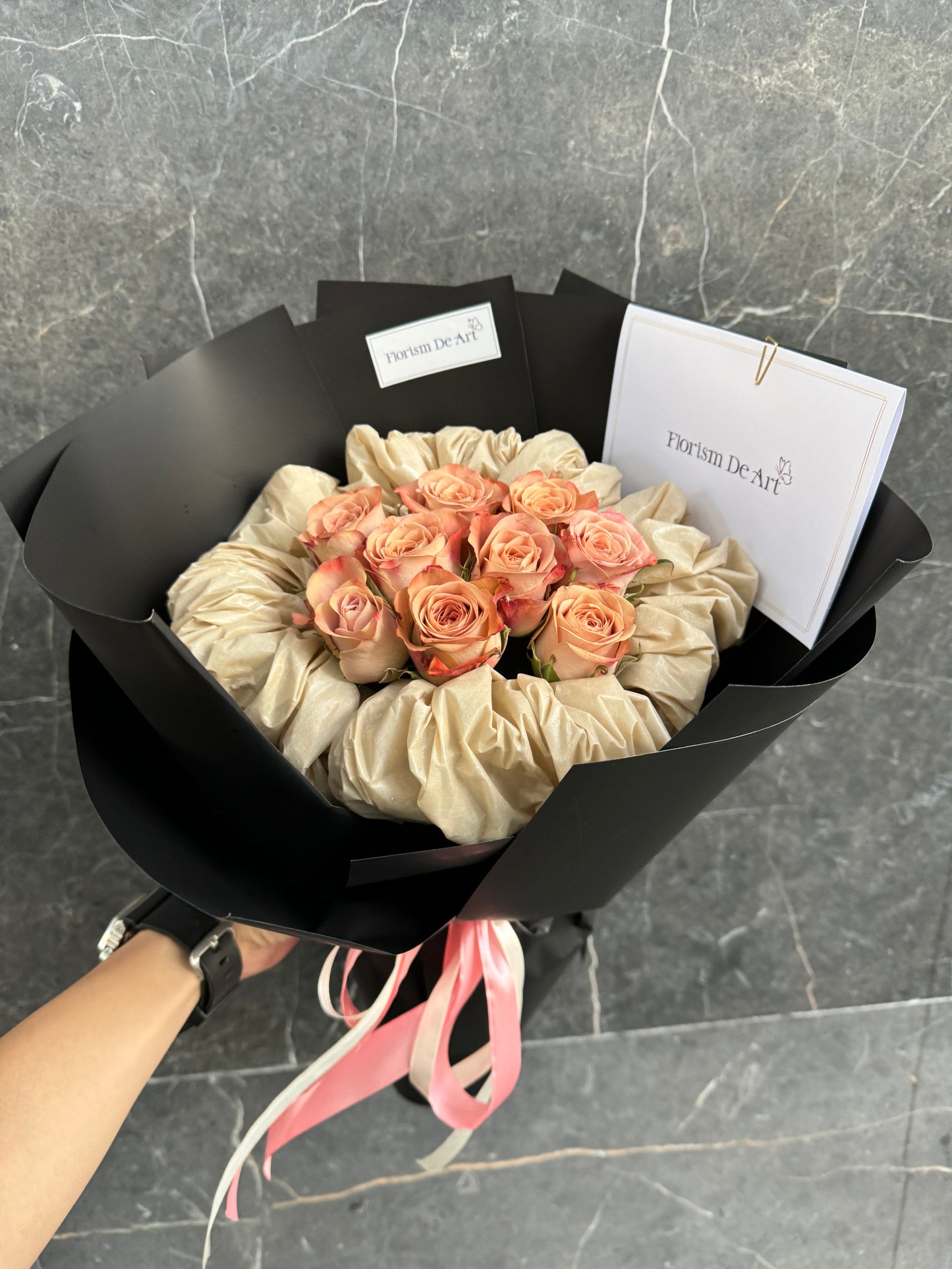 Crema Rosé | Flower Bouquet