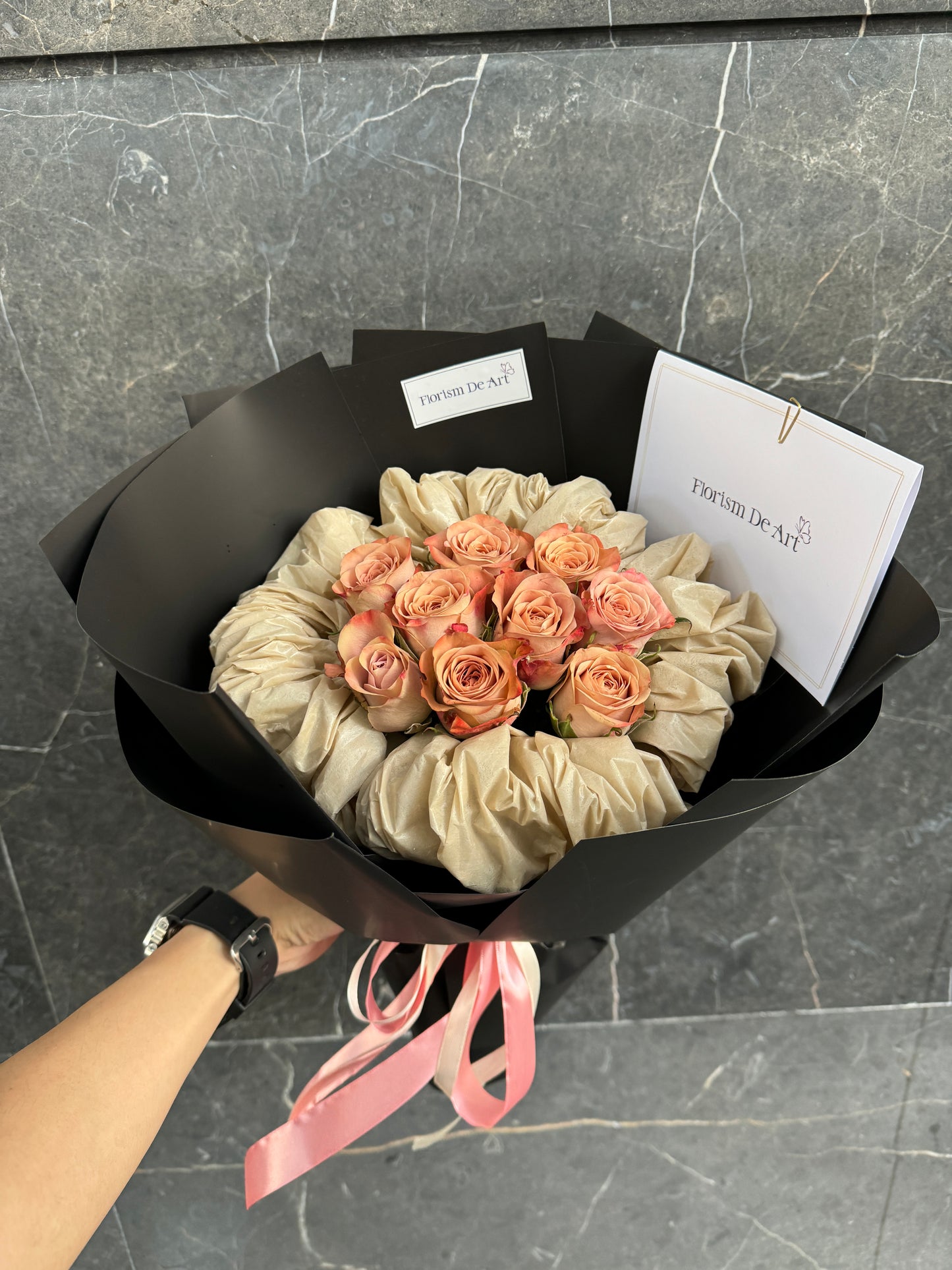 Crema Rosé | Flower Bouquet